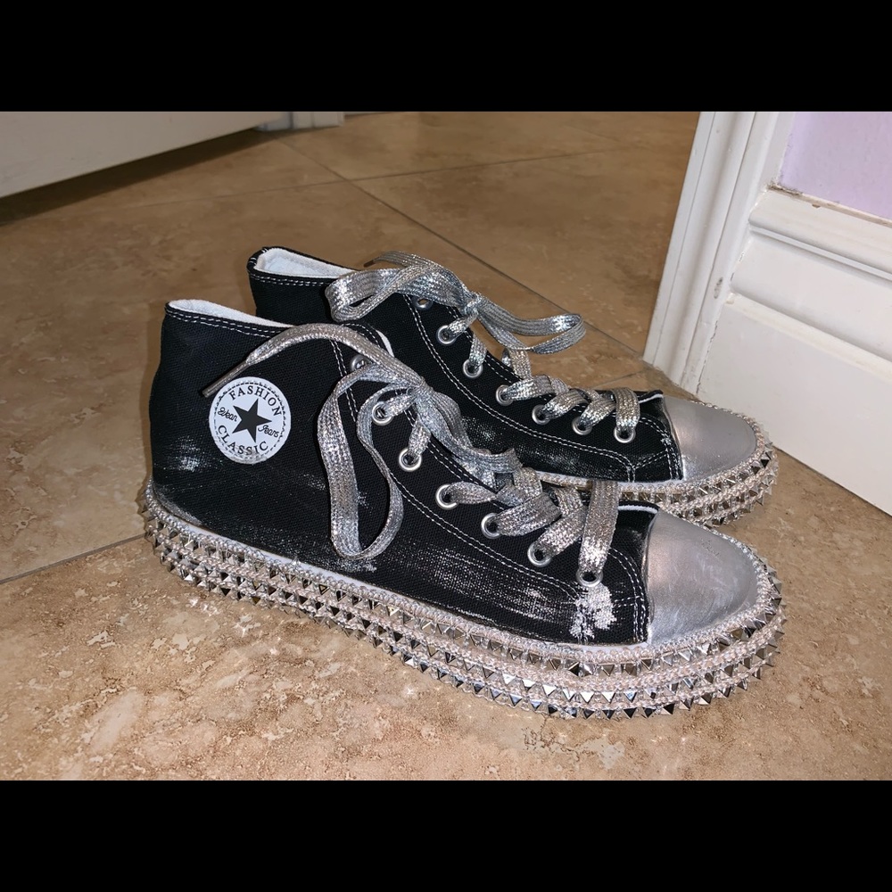 Shoes - Picture 5 of 5